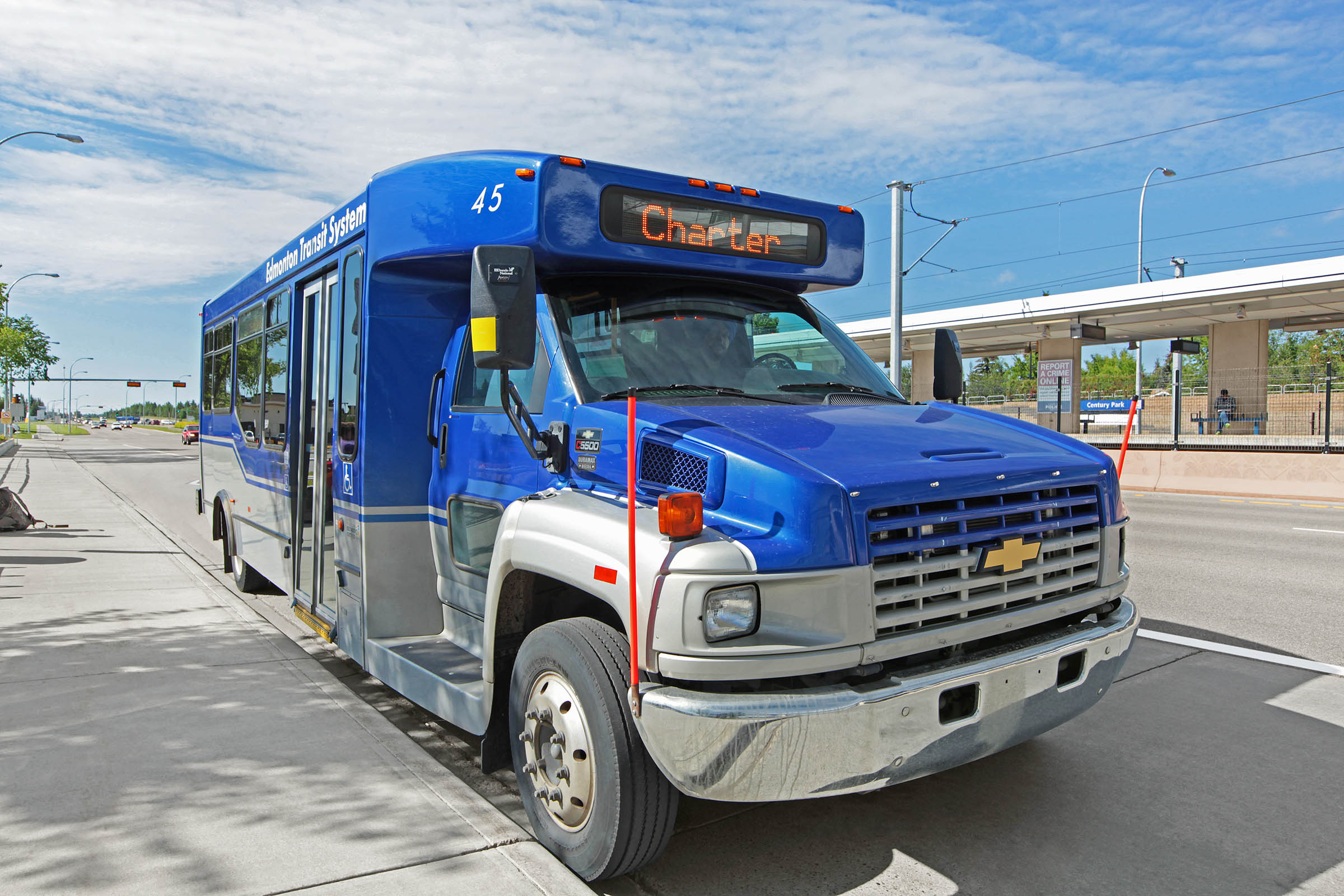 bus tours from edmonton to usa